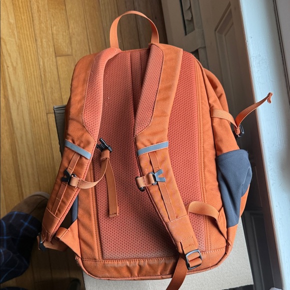 Fjallraven Orange and Gray Backpackfjallraven Skule backpack 20L - Picture 2 of 7